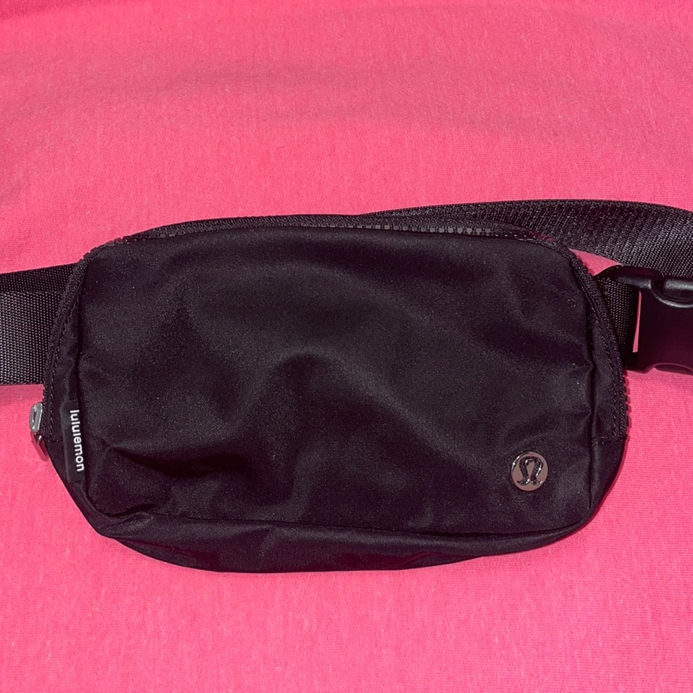 Lululemon Everyday Belt Bag